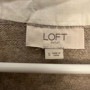 Sweater dress with collar